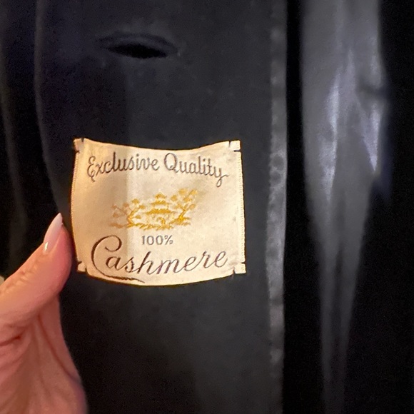 Vintage Black Cashmere and Mink Collar Coat - Picture 4 of 4